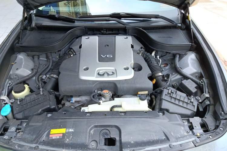 Used Infiniti G Series 2013 G25 Sedan Luxury Sport Edition Engine Bay