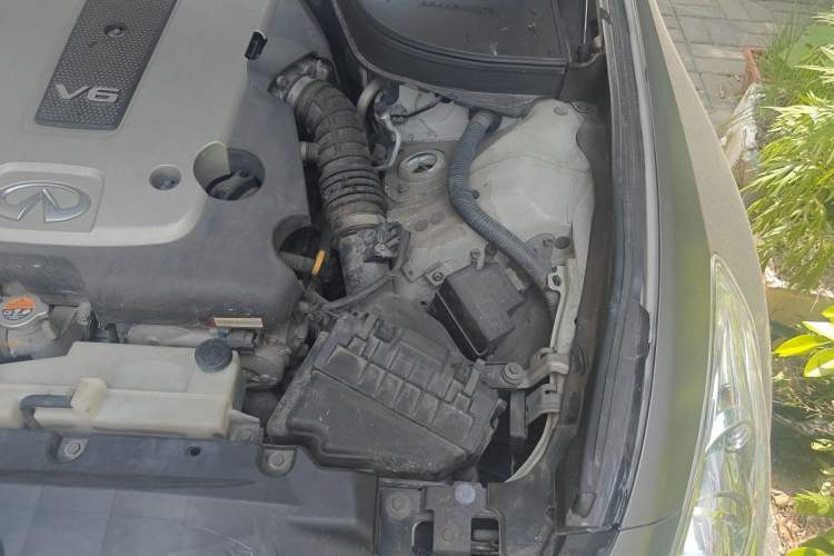 Used Infiniti G Series 2013 G25 Sedan Luxury Sport Edition Engine Bay Left
