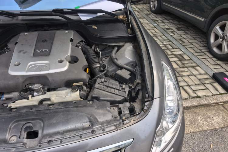 Used Infiniti G Series 2013 G25 Sedan Sport Edition Engine Bay Left