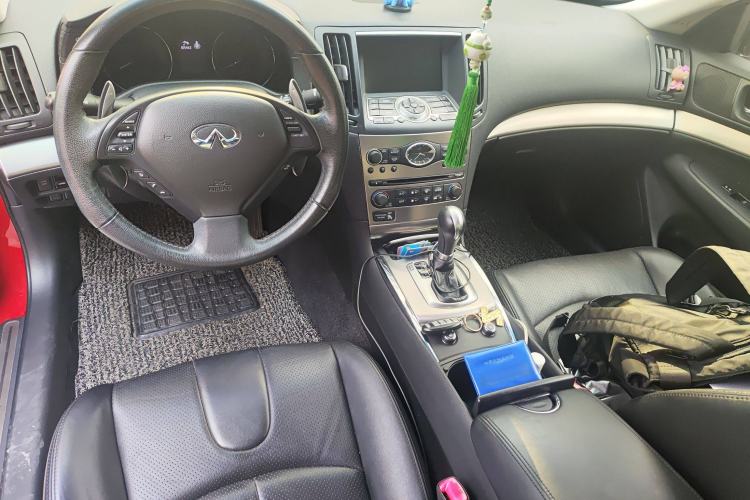 Used Infiniti G Series 2013 G25 Sedan Luxury Sport Edition Center Console