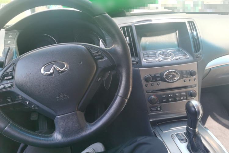 Used Infiniti G Series 2013 G25 Sedan Luxury Sport Edition Center Console