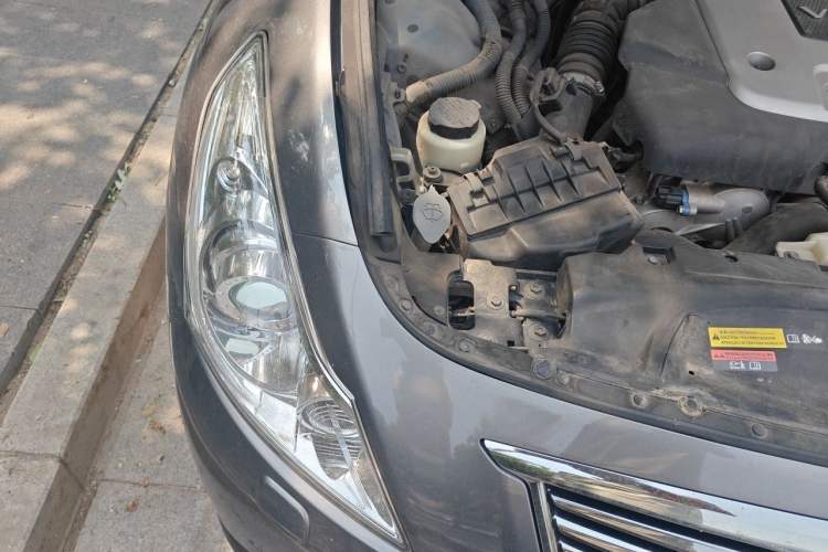 Used Infiniti G Series 2013 G25 Sedan Luxury Sport Edition Engine Bay Right