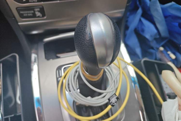 Used Infiniti G Series 2013 G25 Sedan Luxury Sport Edition Gear Lever