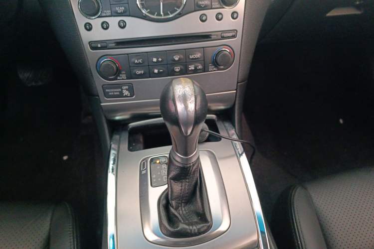 Used Infiniti G Series 2013 G25 Sedan Luxury Sport Edition Gear Lever