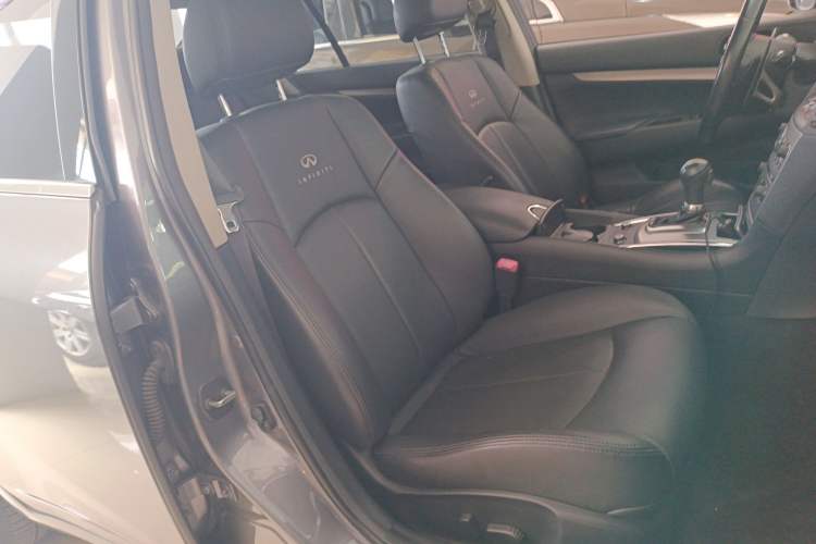 Used Infiniti G Series 2013 G25 Sedan Luxury Sport Edition Right Front Seat