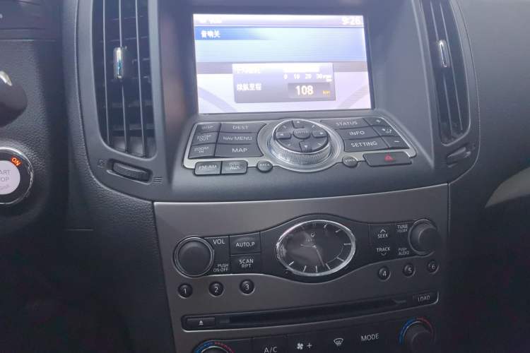 Used Infiniti G Series 2013 G25 Sedan Luxury Sport Edition Audio And AC Panel