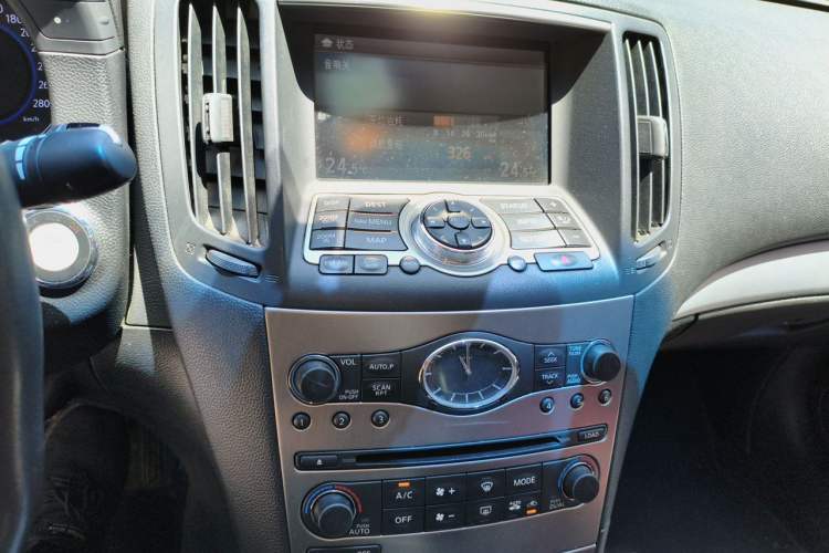 Used Infiniti G Series 2013 G25 Sedan Sport Edition Audio And AC Panel