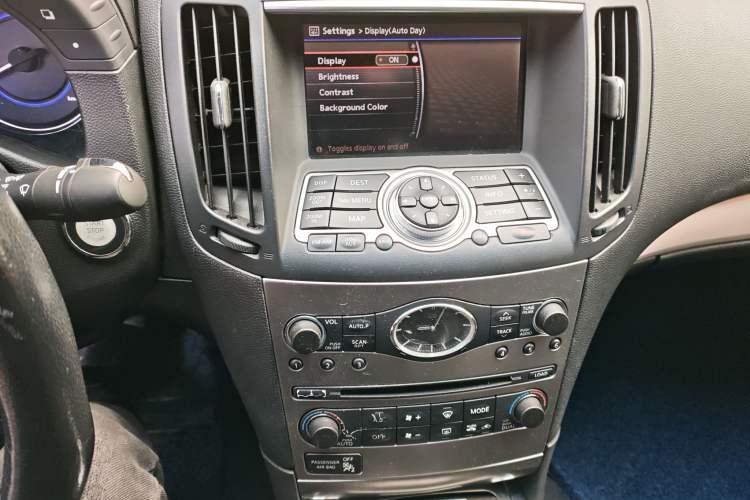 Used Infiniti G Series 2013 G25 Sedan Sport Edition Audio And AC Panel
