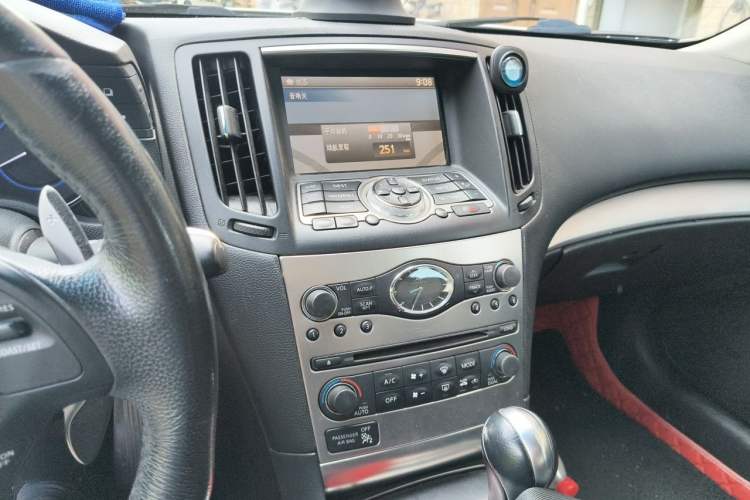 Used Infiniti G Series 2013 G25 Sedan Luxury Sport Edition Audio And AC Panel
