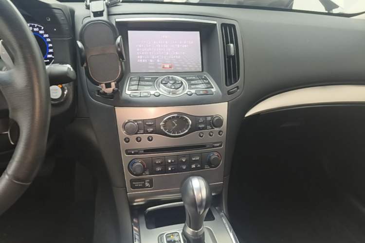 Used Infiniti G Series 2013 G25 Sedan Luxury Sport Edition Audio And AC Panel