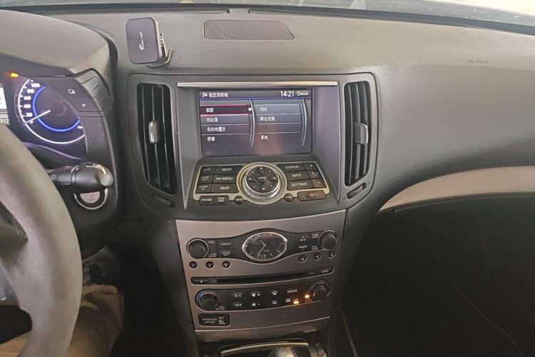 Used Infiniti G Series 2013 G25 Sedan Sport Edition Audio And AC Panel