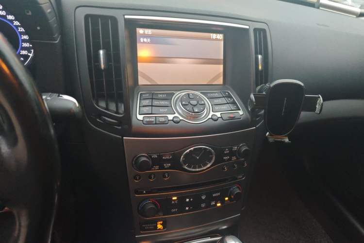 Used Infiniti G Series 2013 G25 Sedan Luxury Sport Edition Audio And AC Panel