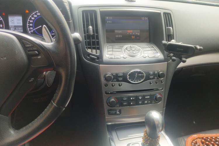Used Infiniti G Series 2013 G25 Sedan Luxury Sport Edition Audio And AC Panel