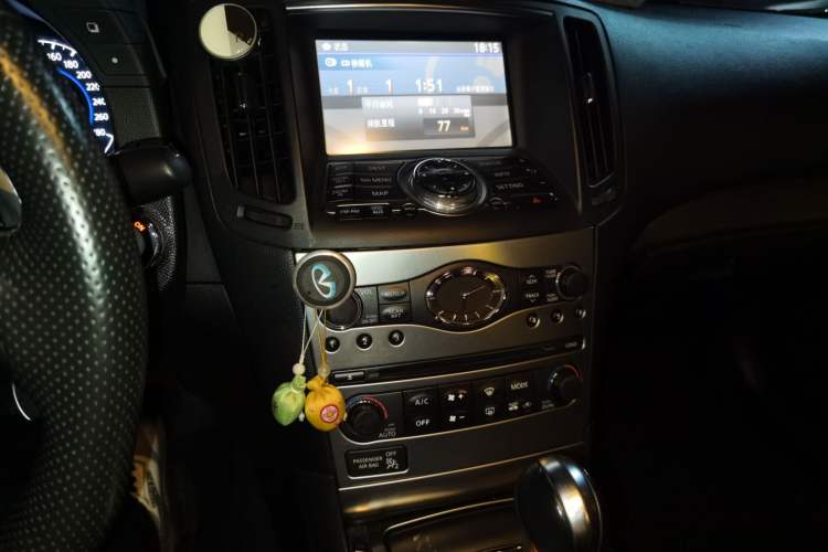 Used Infiniti G Series 2013 G25 Sedan Sport Edition Audio And AC Panel