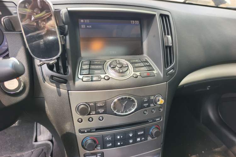 Used Infiniti G Series 2013 G25 Sedan Luxury Sport Edition Audio And AC Panel