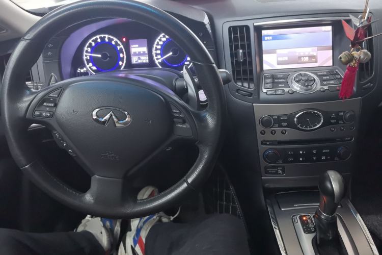 Used Infiniti G Series 2013 G25 Sedan Luxury Sport Edition Center Console