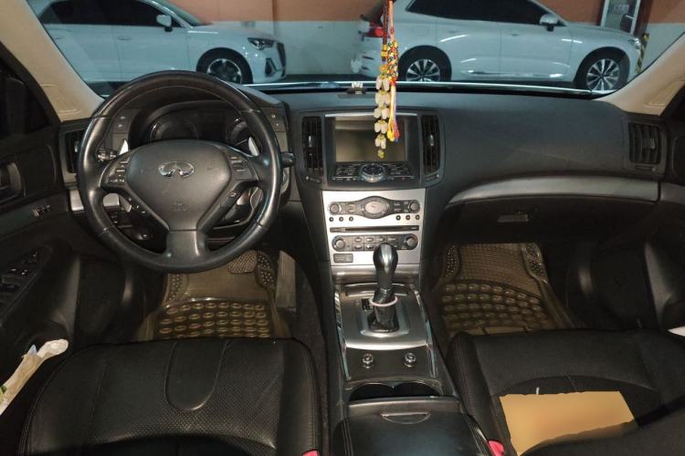 Used Infiniti G Series 2013 G25 Sedan Luxury Sport Edition Center Console