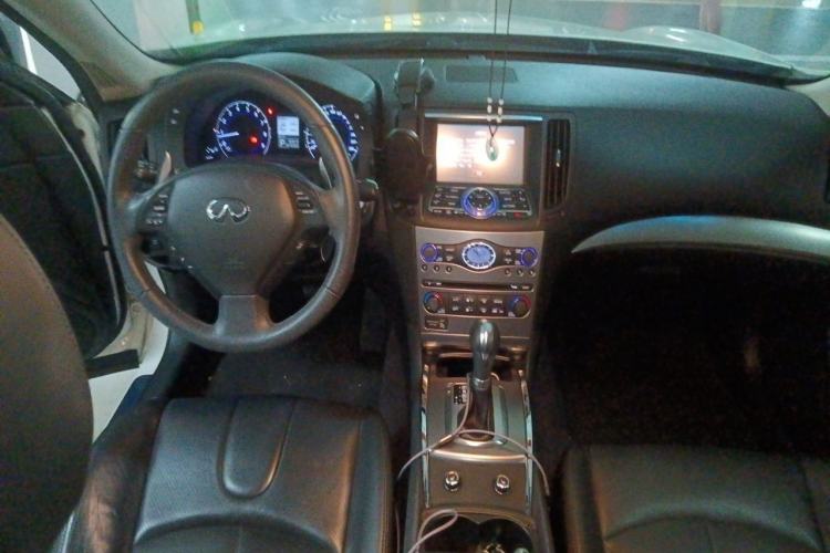 Used Infiniti G Series 2013 G25 Sedan Luxury Sport Edition Center Console
