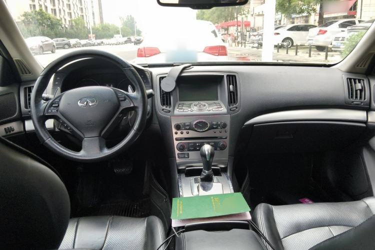 Used Infiniti G Series 2013 G25 Sedan Luxury Sport Edition Center Console