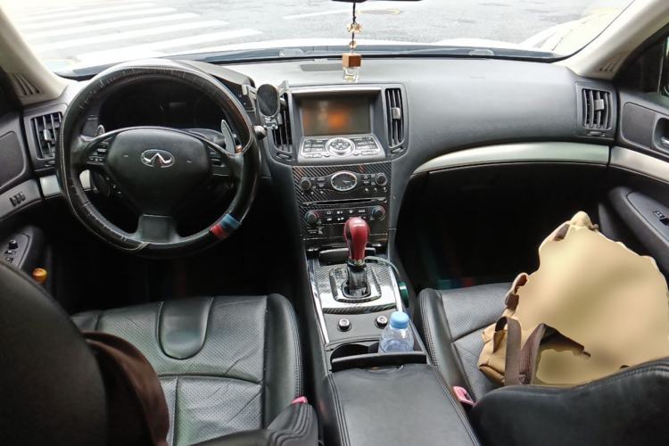 Used Infiniti G Series 2013 G25 Sedan Sport Edition Center Console