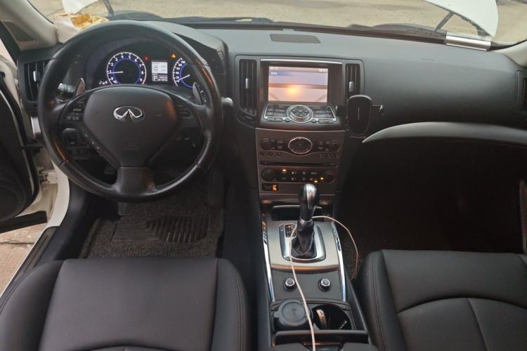 Used Infiniti G Series 2013 G25 Sedan Luxury Sport Edition Center Console