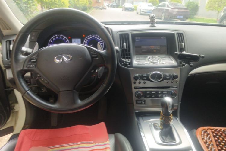 Used Infiniti G Series 2013 G25 Sedan Luxury Sport Edition Center Console