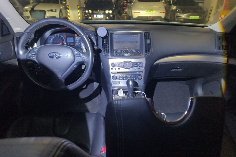 Used Infiniti G Series 2013 G25 Sedan Luxury Sport Edition Center Console