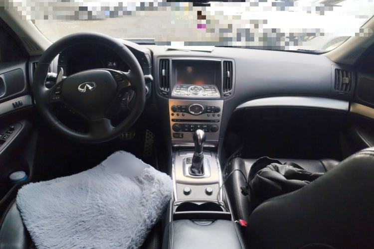 Used Infiniti G Series 2013 G25 Sedan Luxury Sport Edition Center Console