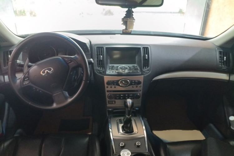 Used Infiniti G Series 2013 G25 Sedan Sport Edition Center Console