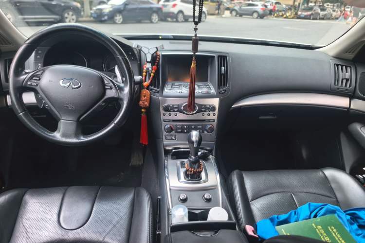 Used Infiniti G Series 2013 G25 Sedan Luxury Sport Edition Center Console