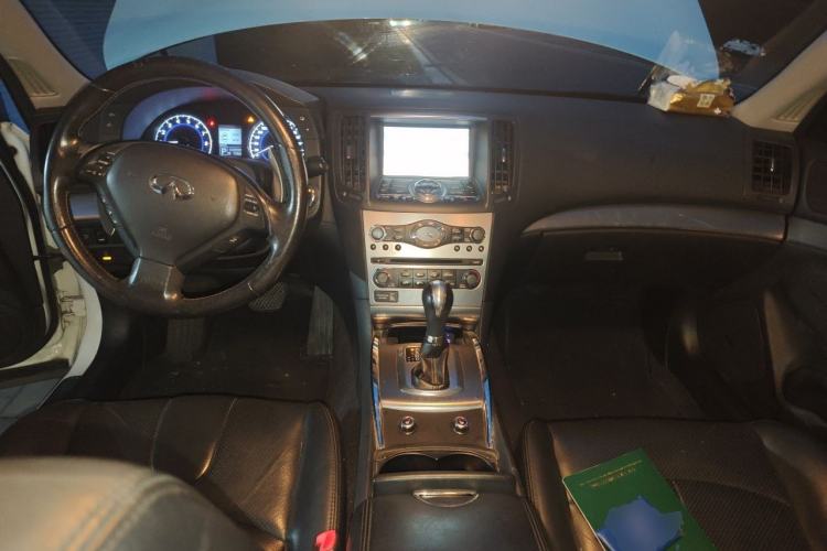 Used Infiniti G Series 2013 G25 Sedan Luxury Sport Edition Center Console