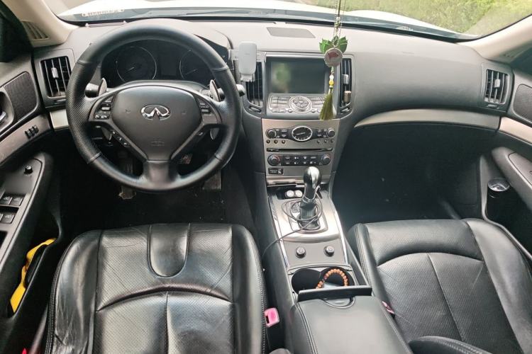 Used Infiniti G Series 2013 G25 Sedan Luxury Sport Edition Center Console