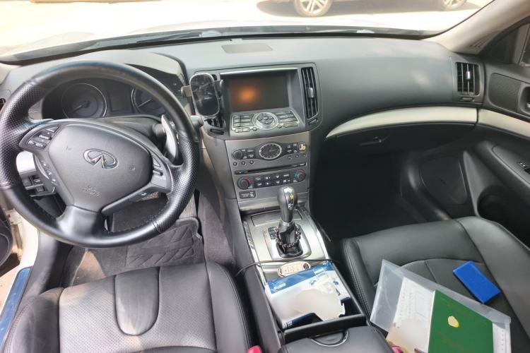 Used Infiniti G Series 2013 G25 Sedan Luxury Sport Edition Center Console