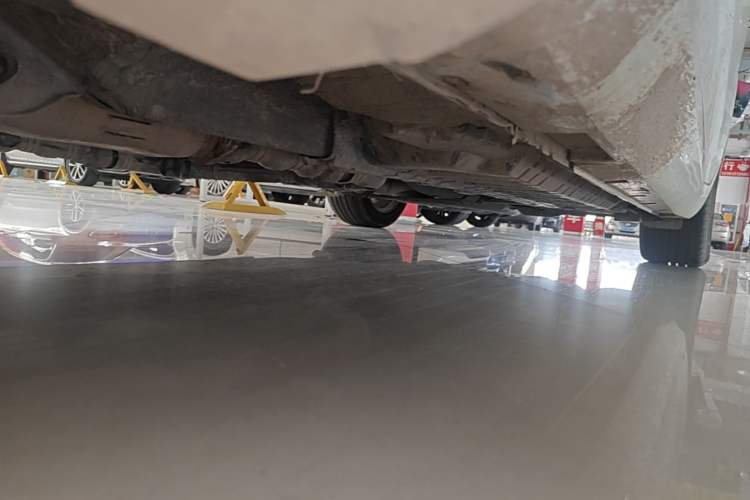 Used Infiniti G Series 2013 G25 Sedan Sport Edition Chassis Front Left