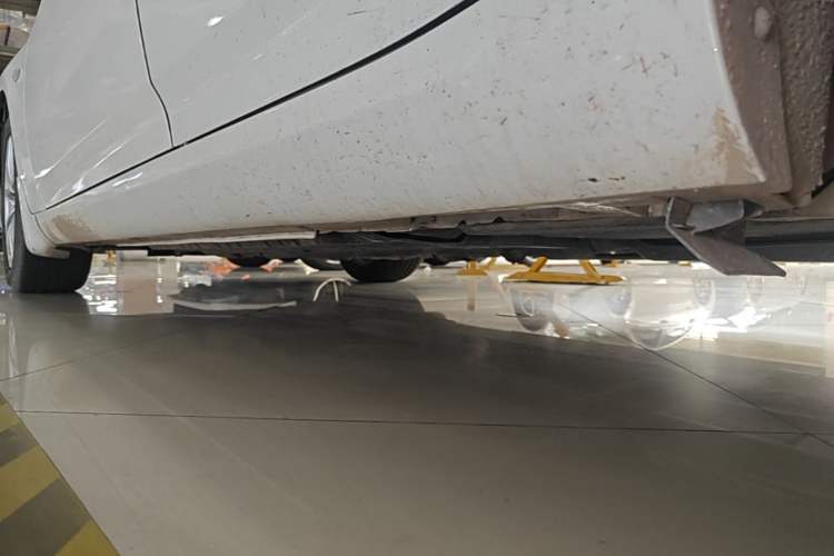 Used Infiniti G Series 2013 G25 Sedan Sport Edition Chassis Rear Left