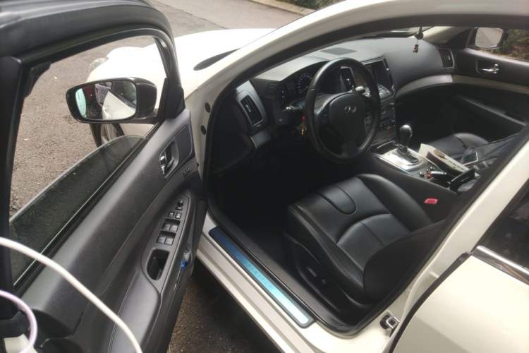 Used Infiniti G Series 2013 G25 Sedan Luxury Sport Edition Driver Seat