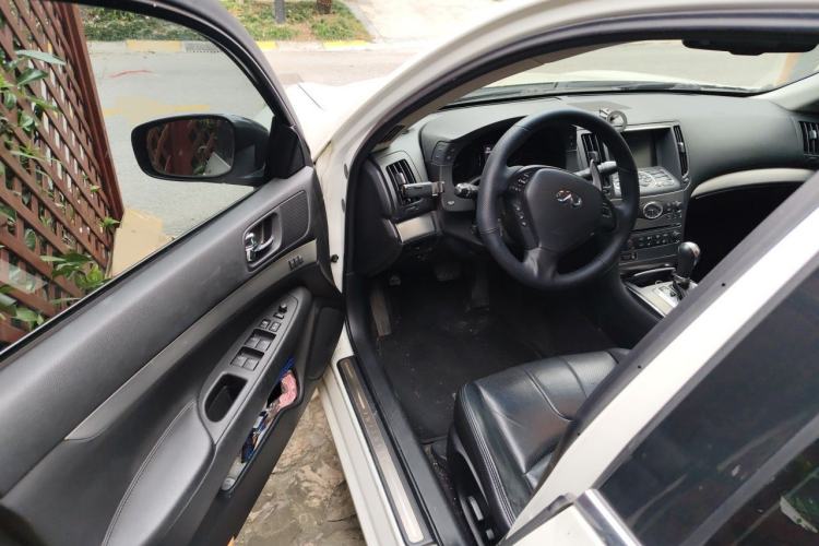 Used Infiniti G Series 2013 G25 Sedan Luxury Sport Edition Driver Seat