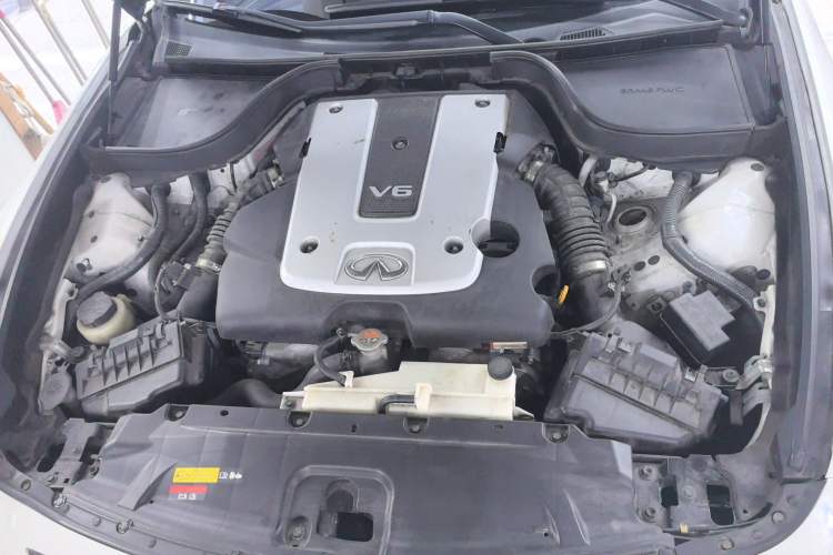 Used Infiniti G Series 2013 G25 Sedan Luxury Sport Edition Engine Bay