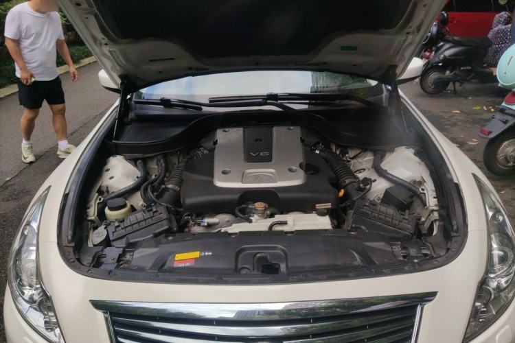 Used Infiniti G Series 2013 G25 Sedan Luxury Sport Edition Engine Bay