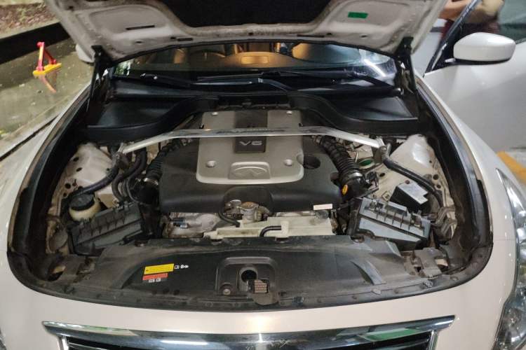 Used Infiniti G Series 2013 G25 Sedan Luxury Sport Edition Engine Bay