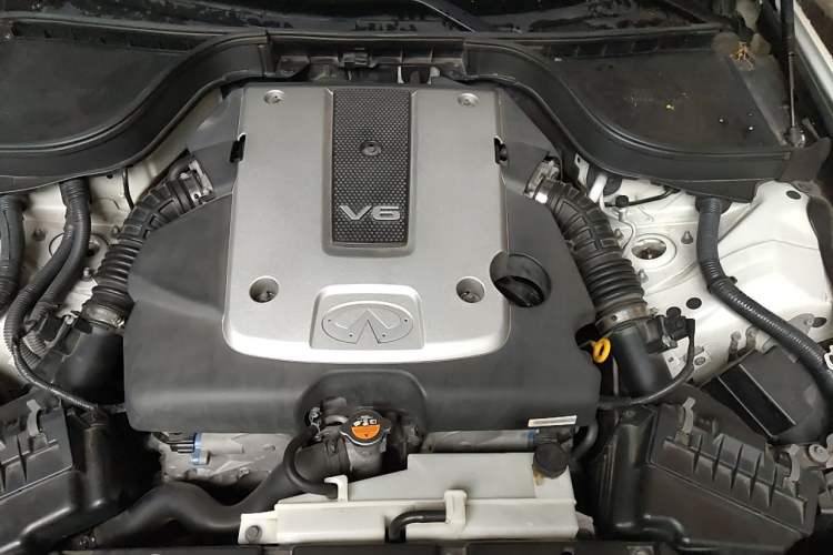 Used Infiniti G Series 2013 G25 Sedan Luxury Sport Edition Engine Bay