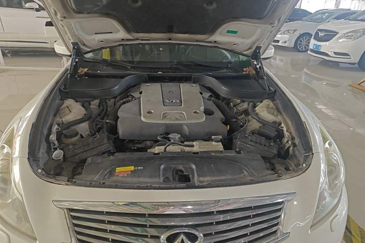 Used Infiniti G Series 2013 G25 Sedan Sport Edition Engine Bay