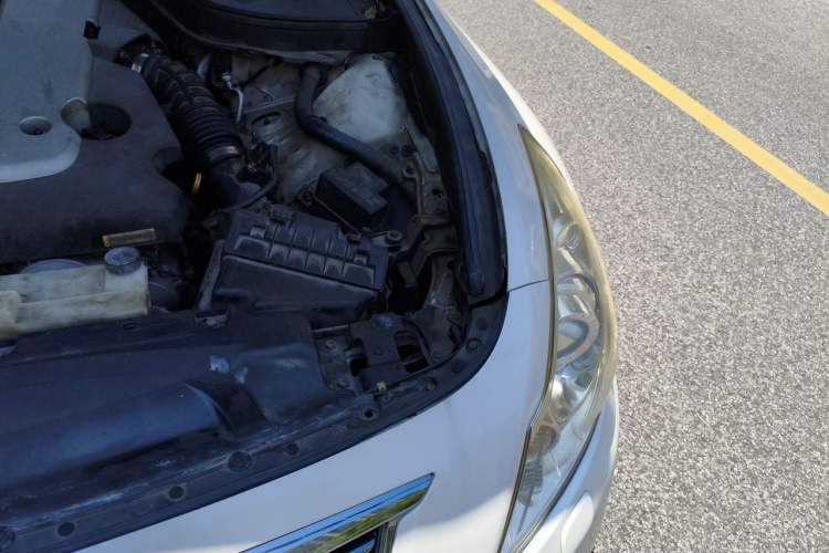 Used Infiniti G Series 2013 G25 Sedan Sport Edition Engine Bay Left