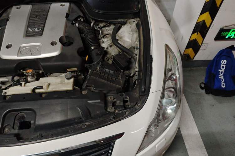 Used Infiniti G Series 2013 G25 Sedan Luxury Sport Edition Engine Bay Left