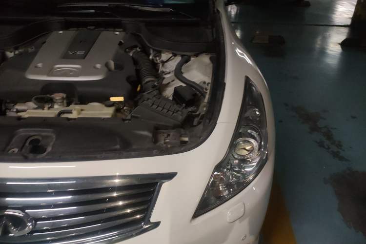 Used Infiniti G Series 2013 G25 Sedan Luxury Sport Edition Engine Bay Left