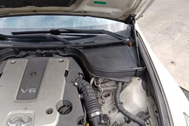 Used Infiniti G Series 2013 G25 Sedan Sport Edition Engine Bay Left