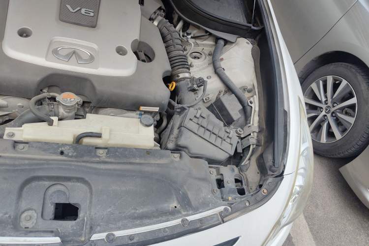 Used Infiniti G Series 2013 G25 Sedan Sport Edition Engine Bay Left
