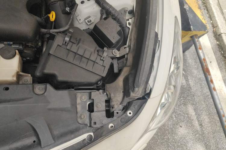 Used Infiniti G Series 2013 G25 Sedan Sport Edition Engine Bay Left