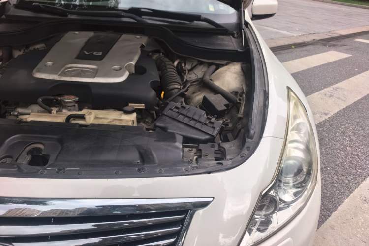 Used Infiniti G Series 2013 G25 Sedan Luxury Sport Edition Engine Bay Left