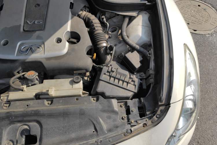 Used Infiniti G Series 2013 G25 Sedan Luxury Sport Edition Engine Bay Left